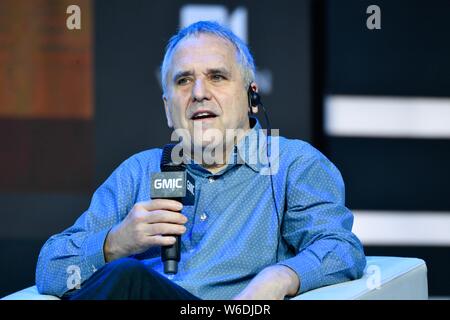 Michael Jordan, scienziato americano, professore presso la University of California di Berkeley, assiste "La situazione attuale di AI e il suo futuro ' pannello di Foto Stock