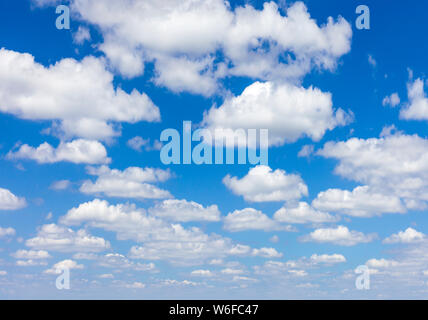 Cielo blu Foto Stock