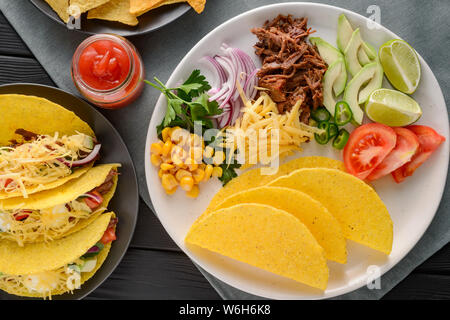 Ingredienti per hard-shell tacos Foto Stock