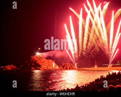 Blanes, in Catalogna, Spagna - 26 Luglio 2019 - Blanes il Festival dei fuochi d'artificio Foto Stock