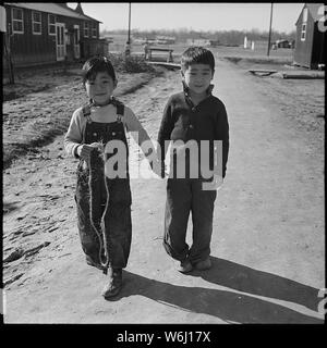 Girolamo Relocation Center, Dermott, Arkansas. I bambini piccoli a Girolamo Relocation Center. Foto Stock