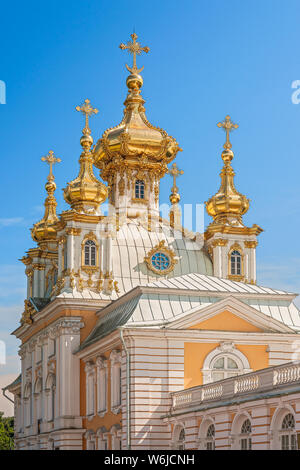 Pietro e Paolo Chiesa del Grand Palace. Peterhof. San Pietroburgo. La Russia Foto Stock