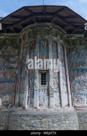 Affreschi murali di umorismo monastero, Adormirea Maicii Domnului monastero chiesa e convento ortodosso, Sito Patrimonio Mondiale dell'Unesco, monasteri Moldavo Foto Stock