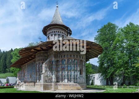 Chiesa nel monastero di San Giorgio con affreschi murali, 1547, Sito Patrimonio Mondiale dell'Unesco, Voronet, Romania Foto Stock