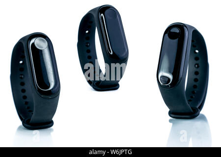 Smart band. Dispositivo Fitness. Attività di fitness o tracker. Smart guarda il dispositivo collegato. Il tracker di sonno. Fascetta da polso per la medicina e le compagnie di assicurazione. Foto Stock