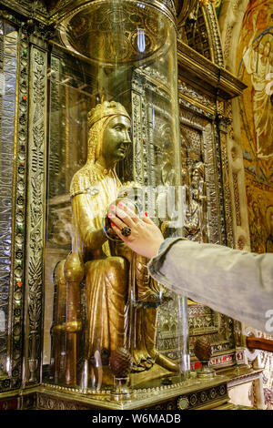 Montserrat, Spagna, 23 Aprile 2017: l'immagine della Vergine di Montserrat, aka Vergine di Montserrat, aka Madonna Nera Foto Stock