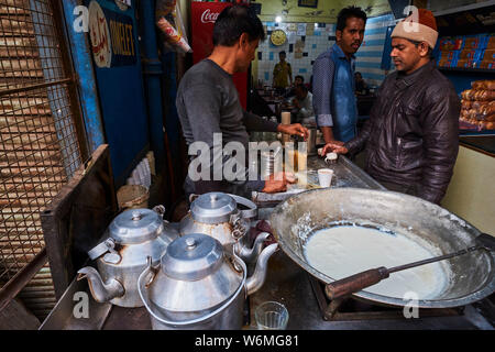 India, Delhi, Vecchia Delhi, tea house nella città vecchia Foto Stock