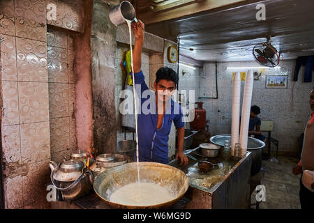 India, Delhi, Vecchia Delhi, tea house nella città vecchia Foto Stock