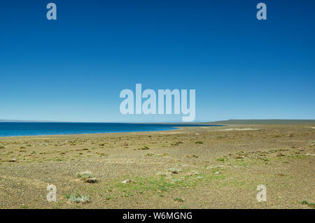 Khyargas Nuur Salt Lake nel quartiere Khyargas, Uvs Provincia, Mongolia occidentale Foto Stock