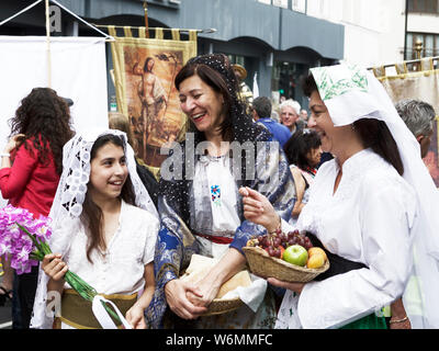 Little Italy Londra: Festival religioso annuale, di italiani britannici, a Clerkenwell, Londra, Regno Unito. Foto Stock