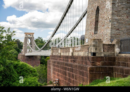 Il ponte sospeso di Clifton che attraversano il fiume Avon, Bristol, Regno Unito Foto Stock