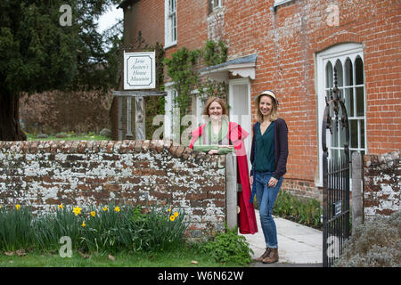 Jane Austen's ex Red Brick home su Chawton station wagon, Hampshire, Inghilterra, Regno Unito, ella vi si trasferì nel 1809 per gli ultimi otto anni della sua vita. Foto Stock