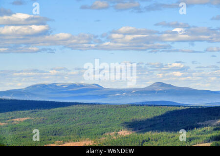 Antenna panorama sulle montagne a Idre in Svezia Foto Stock