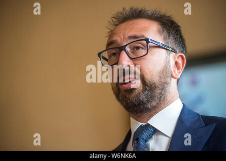 08/02/2019. Bologna. commemorazione della strage di Bologna del 2 agosto 1980. Nella foto, il Ministro di Giustizia Alfonso Bonafede (Michele Lapini/fotogramma, Bologna - 2019-08-02) p.s. la foto e' utilizzabile nel rispetto del contesto in cui e' stata scattata, e senza intento diffamatorio del decoro delle persone rappresentate Foto Stock