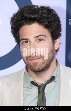 Jake Hoffman presso il Los Angeles speciale proiezione di Netflix 'Otherhood" tenutasi presso il teatro egiziano in Hollywood, CA, 31 luglio 2019. Foto: Richard Chavez / PictureLux Foto Stock