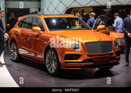 Ginevra, Svizzera - Marzo 5, 2019: Bentley auto Bentayga esposti all'ottantanovesimo Geneva International Motor Show. Foto Stock