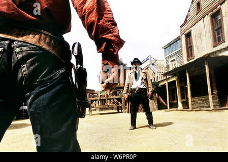 Cowboy, cowboy sparano a Fort Bravo / Texas Hollywood, Almeria, Spagna Foto Stock