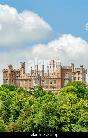 Belvoir Castle, una residenza signorile nella contea inglese del Leicestershire, che domina la vale di Belvoir, Regno Unito Foto Stock