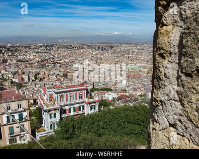 Vista sulla città di Napoli visto da Castel Sant'Elmo Foto Stock