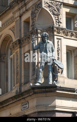 John Lennon statua su Hard Days Night Hotel in Liverpool Foto Stock