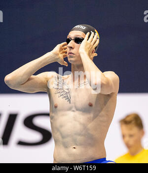 Berlino, Deutschland. 02Aug, 2019. Vincitore Florian WELLBROCK (SC Magdeburg), al primo posto, prima dell'inizio, gesto gesto finale di 800m freestyle di uomini, su 02.08.2019 German Nuoto Campionati 2019, dal 01.08. - 04.08.2019 a Berlino e in Germania. | Utilizzo di credito in tutto il mondo: dpa/Alamy Live News Foto Stock