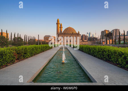 Baku in Azerbaijan Il 1 agosto 2019 la vista della Moschea Taza Pir Foto Stock