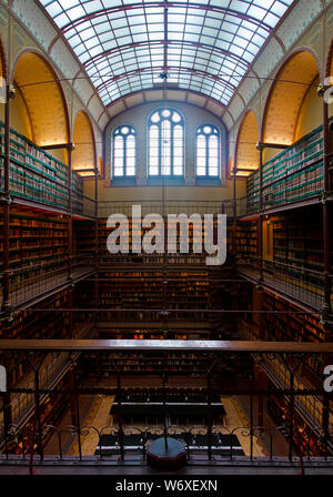 Interno della vecchia libreria nel Rijksmuseum Amsterdam, Olanda Foto Stock