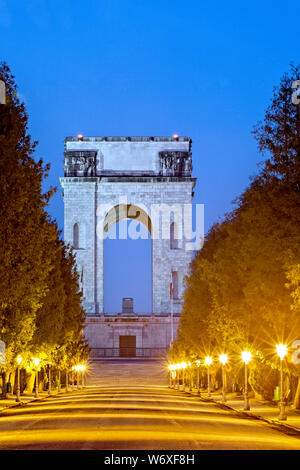 Il Leiten monumento in memoria è uno dei principali ossuaries militare della prima guerra mondiale. Asiago, provincia di Vicenza, Veneto, Italia, Europa. Foto Stock