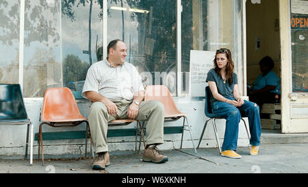 JAMES GANDOLFINI E Kristen Stewart in benvenuto all'RILEYS (2010), diretto da Jake Scott. Credito: Samuel Goldwyn Films / Album Foto Stock