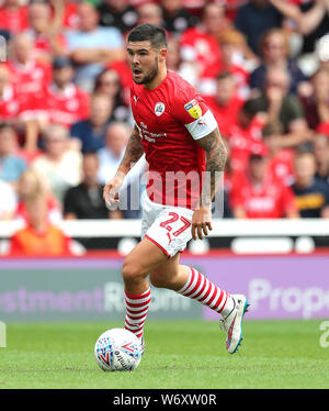 Barnsley Alex Mowatt durante il cielo di scommessa match del campionato a Oakwell Barnsley Foto Stock