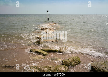 Struttura di frangionde a barene Poole Foto Stock