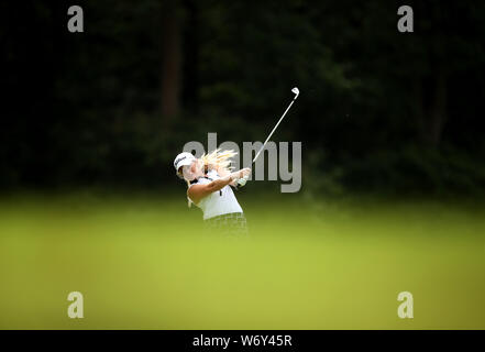 L'Inghilterra del Bronte Legge sul terzo foro durante il giorno 3 dell'AIG donna British Open at Woburn Golf Club, poco Brickhill. Foto Stock