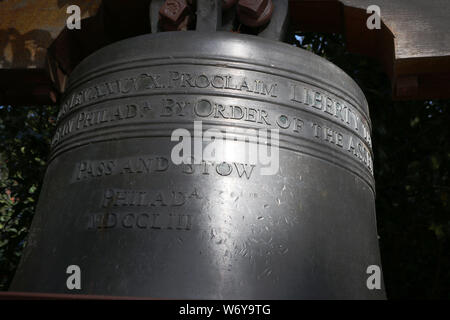 Replica di Liberty Bell situato nel Sacramento, CA USA Foto Stock