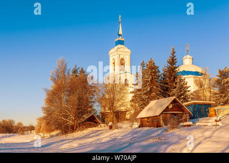 Chiesa dell'Assunzione della Beata Vergine in Pogost Sable villaggio. Novgorod Oblast. La Russia Foto Stock