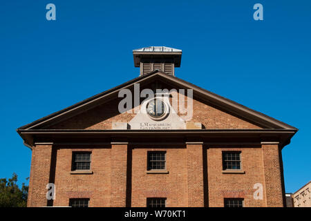 Sydney Australia, Hyde Park Barracks facciata con orologio. Il museo è stato costruito nel 1818 per ospitare condannare gli uomini e i ragazzi. Foto Stock