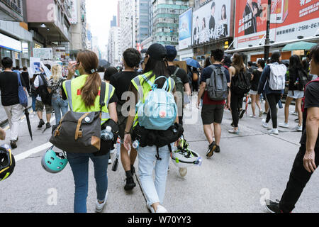 Hong Kong, Mongkok - 3 Agosto, 2019: Protesta contro Hong Kong extradition bill. Migliaia di Hong Konger hanno marciato lungo la Nathan Road. Foto Stock