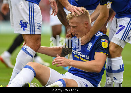 3 agosto 2019 , Griffin Park, Londra, Inghilterra; Sky scommessa campionato, Brentford vs Birmingham City ; Kristian Pedersen (03) di Birmingham celebra il suo obiettivo Credito: Phil Westlake/News immagini, Foto Stock