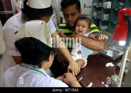 Dacca in Bangladesh - Agosto 04, 2019: il numero di bambini affetti da febbre dengue presso la Santa Famiglia Red Crescent Hospital a Dhaka, nel Bangladesh. Foto Stock