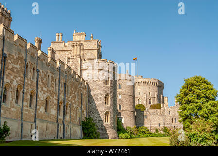 Windsor Castle, a Windsor, nella contea inglese del Berkshire, Regno Unito Foto Stock