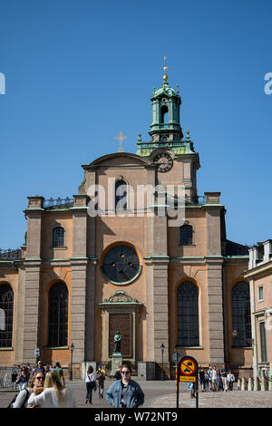 La grande chiesa (Storkyrkan), ufficialmente la Chiesa di San Nicola (Sankt Nikolai kyrka) Stoccolma, Svezia Foto Stock