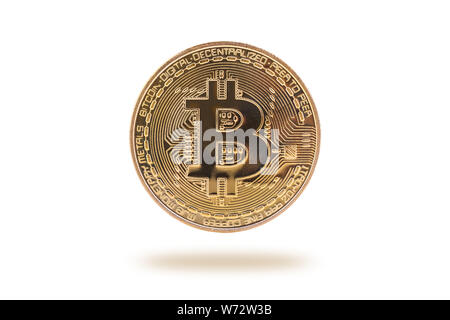 Bitcoin. Medaglia d'oro con simbolo bitcoin isolati su sfondo bianco Foto Stock