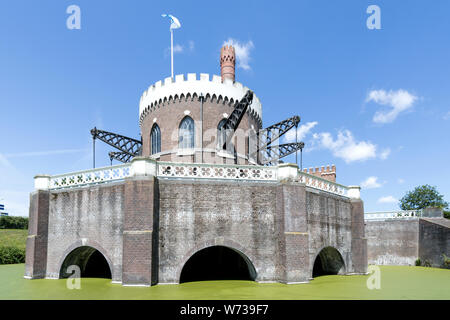 Museo De Cruquius, che occupa il vecchio Cruquius vapore stazione di pompaggio. Si è pensato per essere il più grande motore di vapore mai costruito. Foto Stock