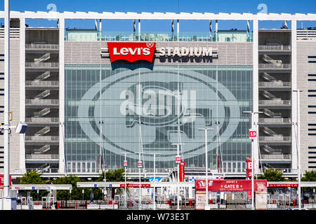 Agosto 1, 2019 Santa Clara / CA / STATI UNITI D'AMERICA - Levi's Stadium, la nuova casa di San Francisco 49ers della National Football League, Silicon Valley Foto Stock