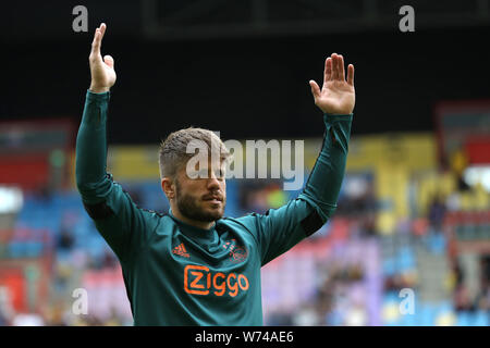 4 Augusto 2019 Arnhem, Paesi Bassi di calcio Eredivisie olandese Vitesse Arnhem v Ajax Amsterdam 03-08-2019: Voetbal: Vitesse v Ajax: Arnhem L-R: Foto Stock