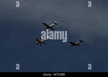 Vintage WW2 era aeromobile 4 di luglio sorvolare, Canyon, Texas. Foto Stock