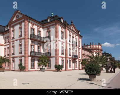 Il palazzo barocco sulle rive del fiume Reno wiesbaden biebrich Germania Foto Stock