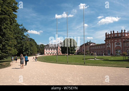 Il palazzo barocco sulle rive del fiume Reno wiesbaden biebrich Germania Foto Stock