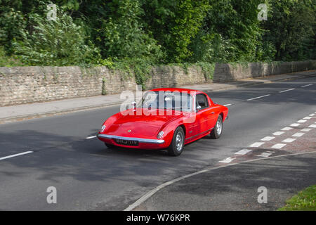 1968 anni '60 Lotus Elan +2 in viaggio per Lytham Hall classica mostra di veicoli da collezione d'epoca festival del trasporto. Il Festival dei Trasporti vedrà in mostra una vasta gamma di veicoli classici, vintage e prestigiosi. Foto Stock