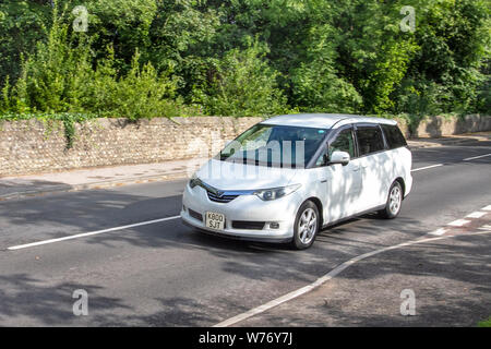 2017 bianco Citroën C4 GR Picasso Flair Bluehdi; durante il tragitto per Lytham Hall mostra di veicoli classici del festival dei trasporti d'epoca da collezione. Il Festival dei Trasporti vedrà in mostra una vasta gamma di veicoli classici, vintage e di prestigio. Foto Stock