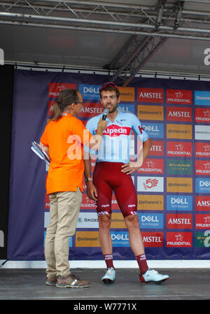 2019 Londra prudenziali Surrey Classic Alex Dowsett intervistata prima della partenza della gara Foto Stock